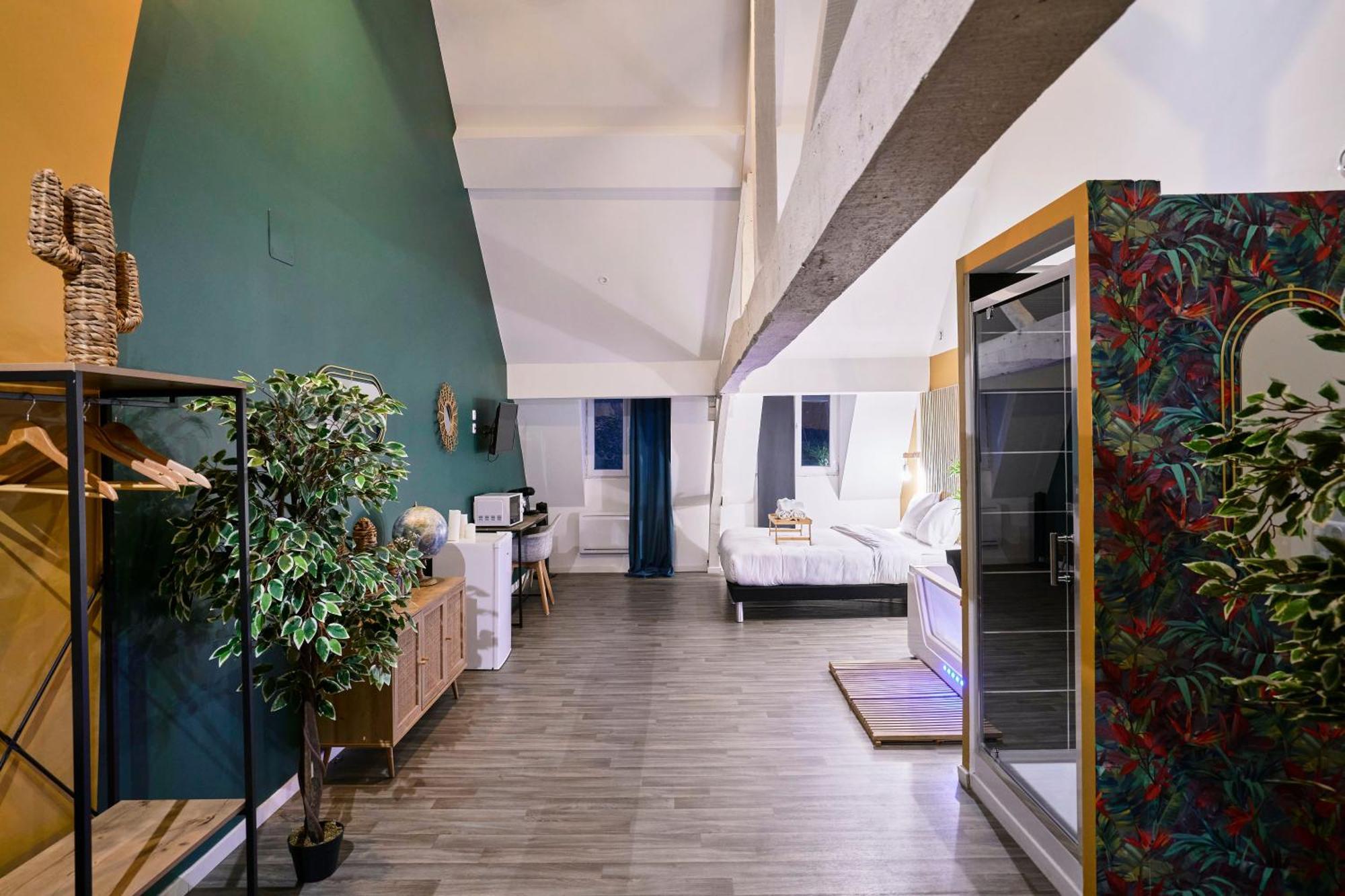 Ng Suitehome - Lille I Roubaix Centre I Grand Place - Balneo - Netflix - Wifi Εξωτερικό φωτογραφία