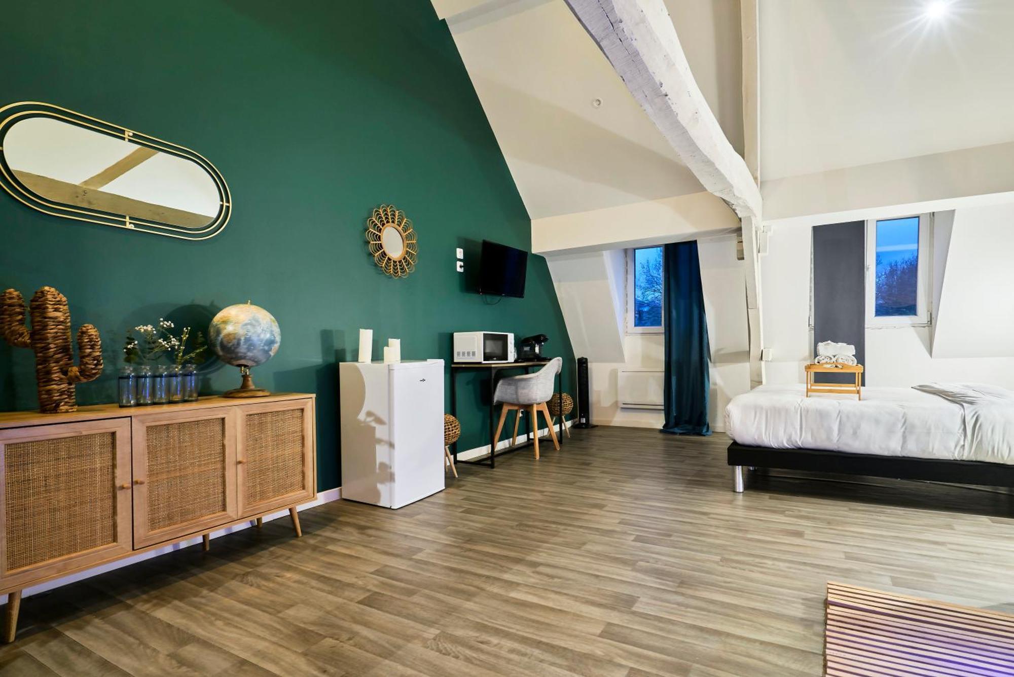 Ng Suitehome - Lille I Roubaix Centre I Grand Place - Balneo - Netflix - Wifi Εξωτερικό φωτογραφία