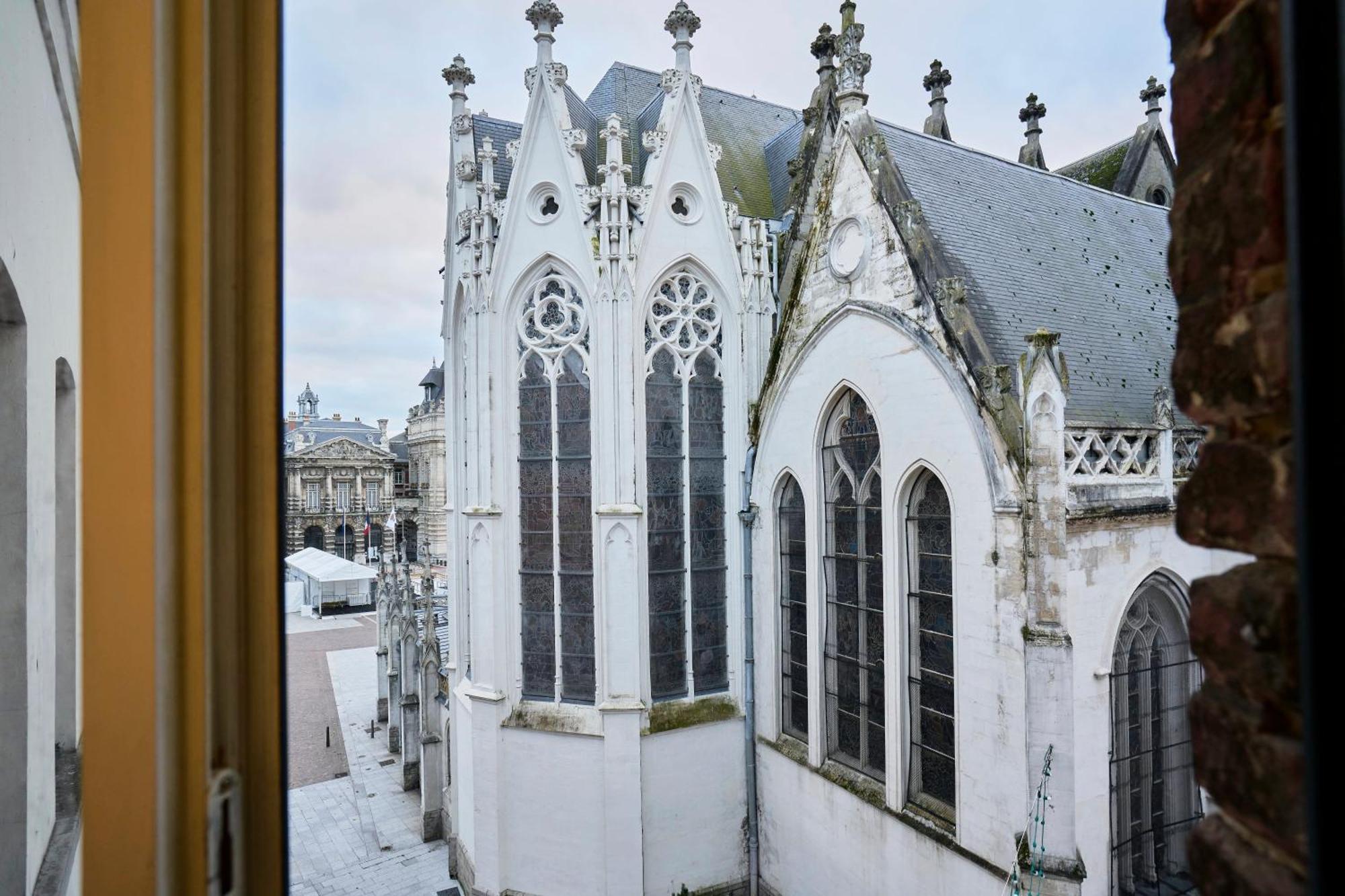 Ng Suitehome - Lille I Roubaix Centre I Grand Place - Balneo - Netflix - Wifi Εξωτερικό φωτογραφία