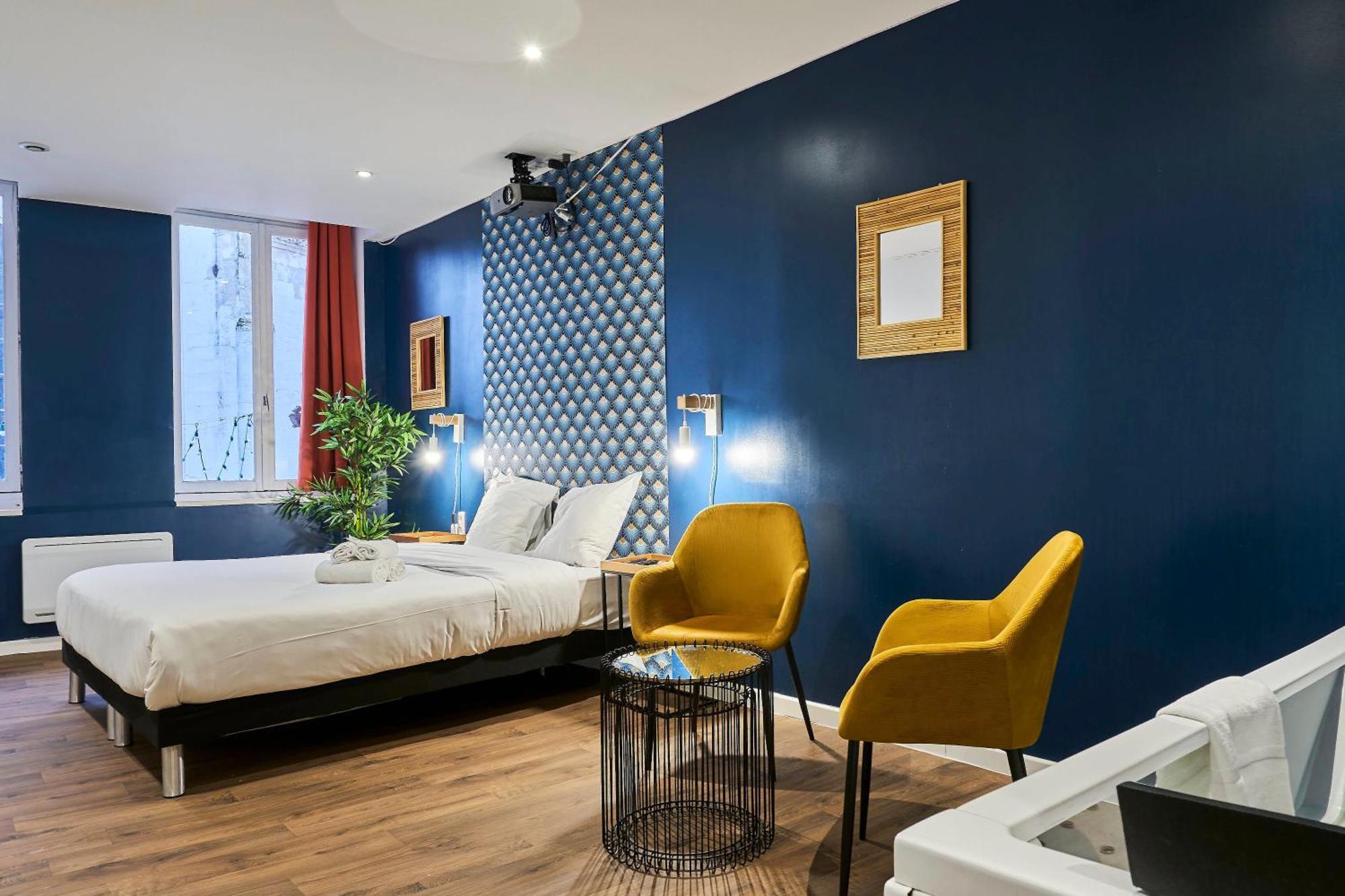 Ng Suitehome - Lille I Roubaix Centre I Grand Place - Balneo - Netflix - Wifi Εξωτερικό φωτογραφία
